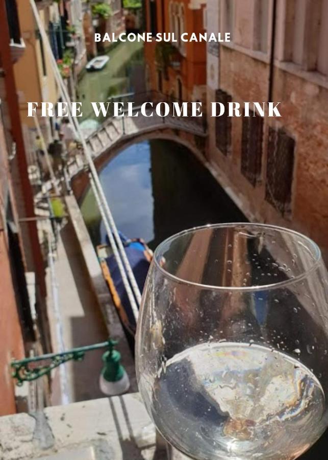 Balcone sul canale Veneţia Exterior foto