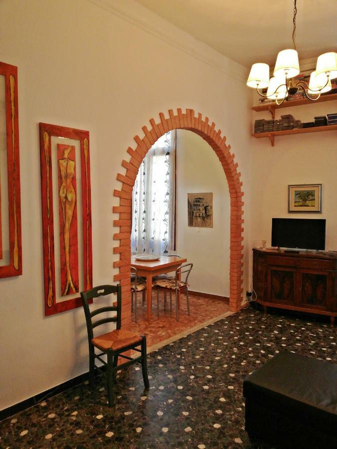 Balcone sul canale Veneţia Exterior foto