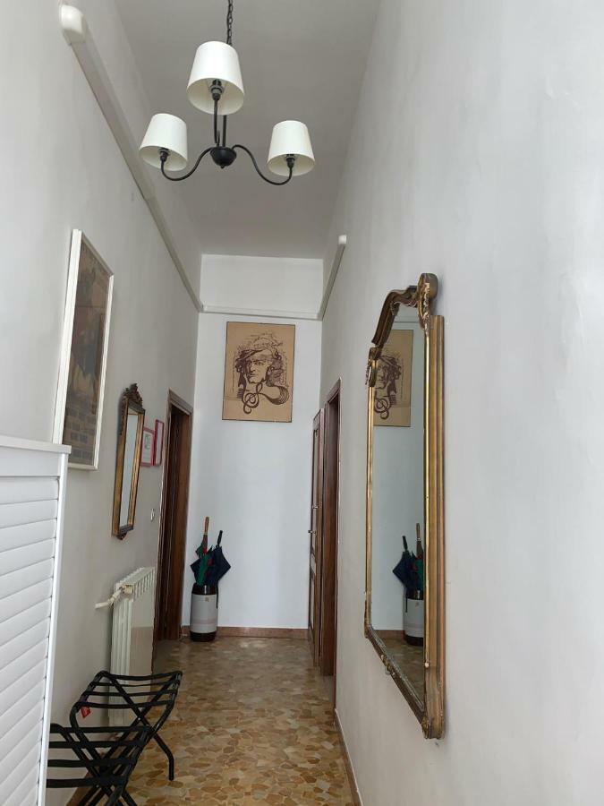 Balcone sul canale Veneţia Exterior foto